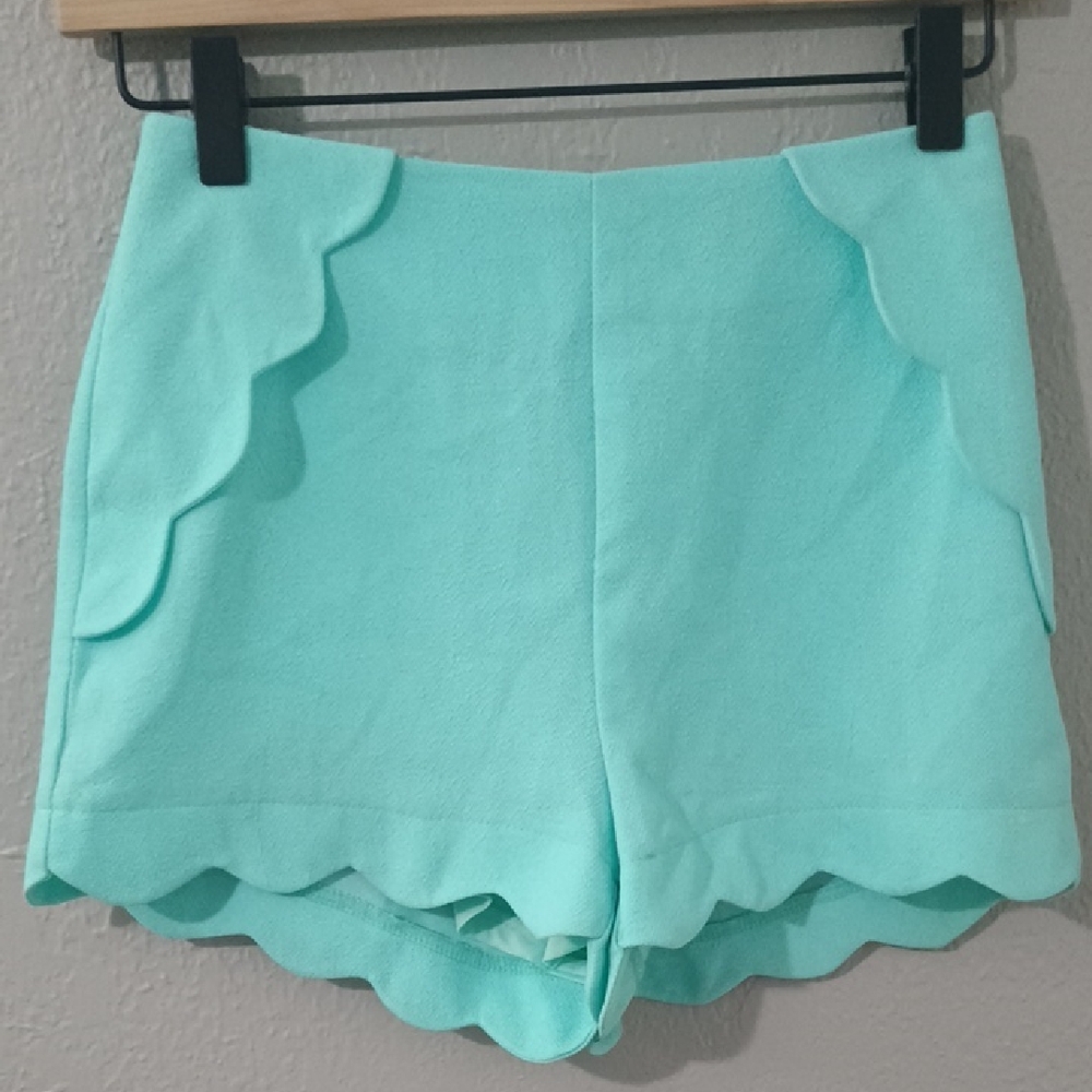 Hot & Delicious Green High Waist Shorts Scalloped Hem